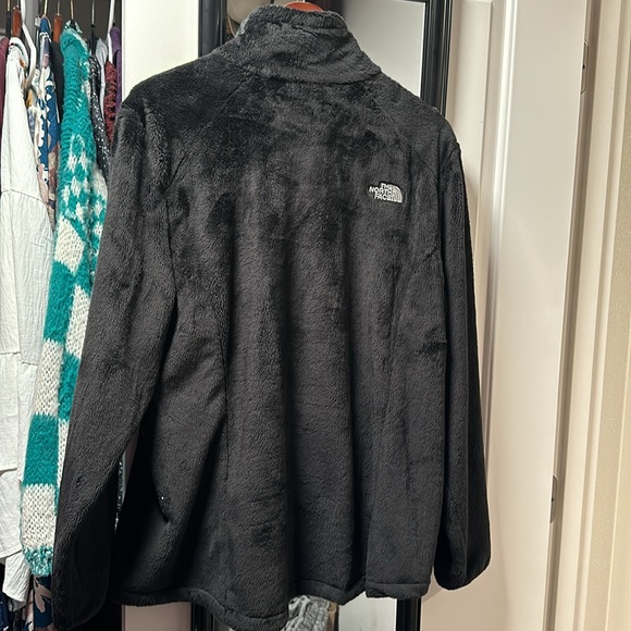 Women’s XXL north face soft and fuzzy full zip jacket - Picture 4 of 4